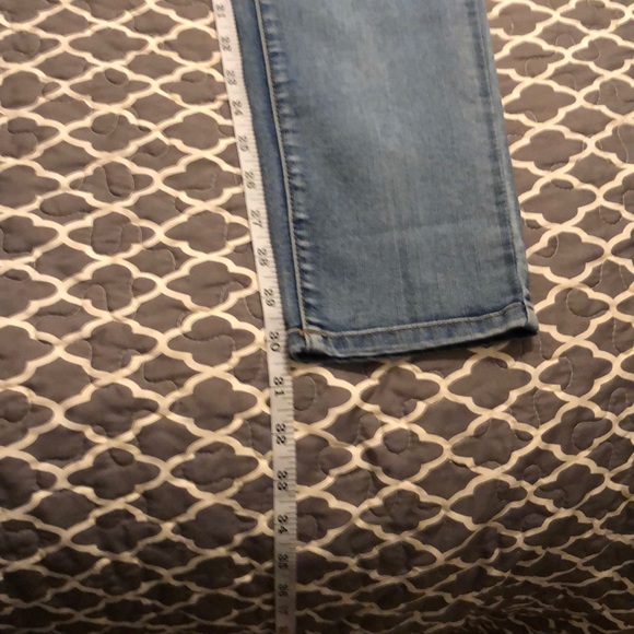 Light wash jegging/non smoking home - Picture 2 of 7